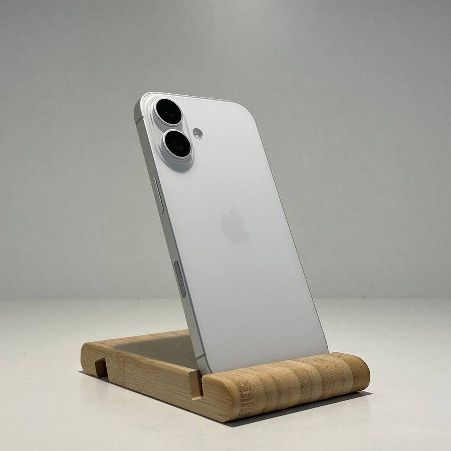 Б/У iPhone 16 256gb White 71375 фото