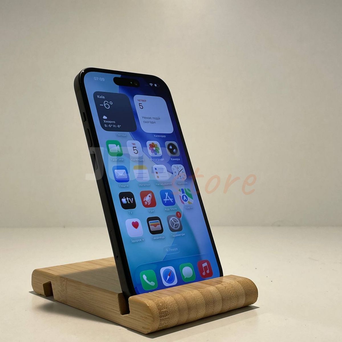 Б/У iPhone 15 256gb Black 78257 фото