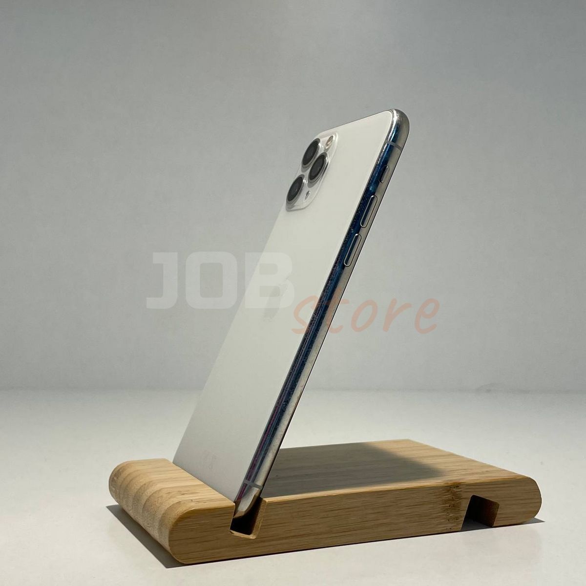 Б/У iPhone 11 Pro 256gb Silver 15049 фото Б/У iPhone 11 Pro 256gb Silver 15049 фото