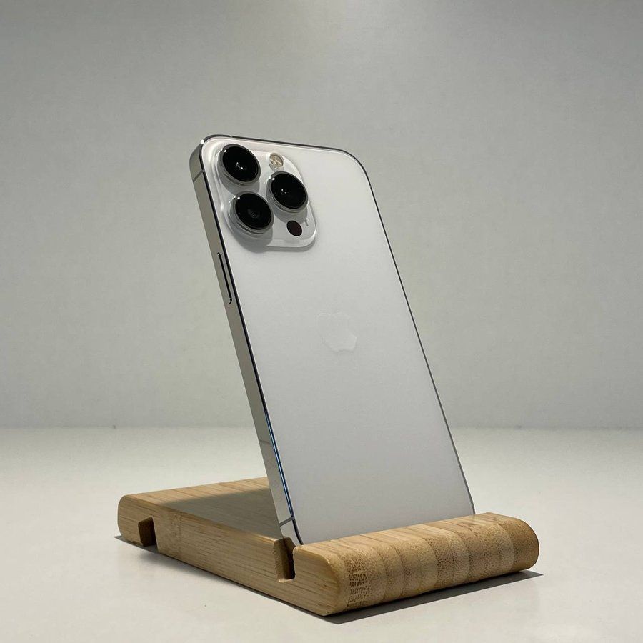 Б/У iPhone 13 Pro 256gb Silver 03489 фото