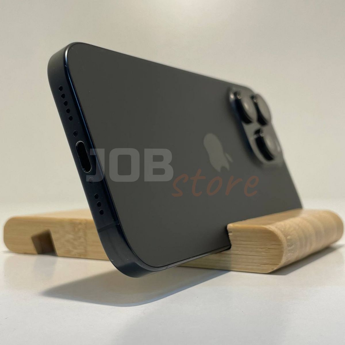 Б/У iPhone 16 Pro 256gb Black Titanium 87349 фото