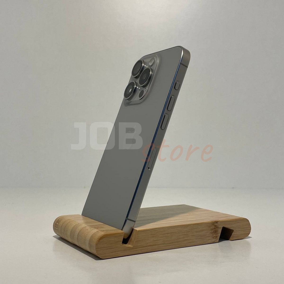 Б/У iPhone 15 Pro 128gb Natural Titanium 31500 фото