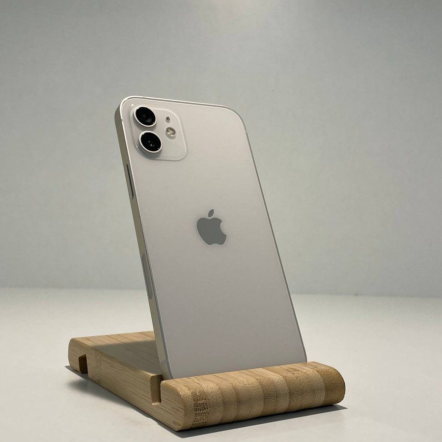Б/У iPhone 12 64Gb White 07339 фото
