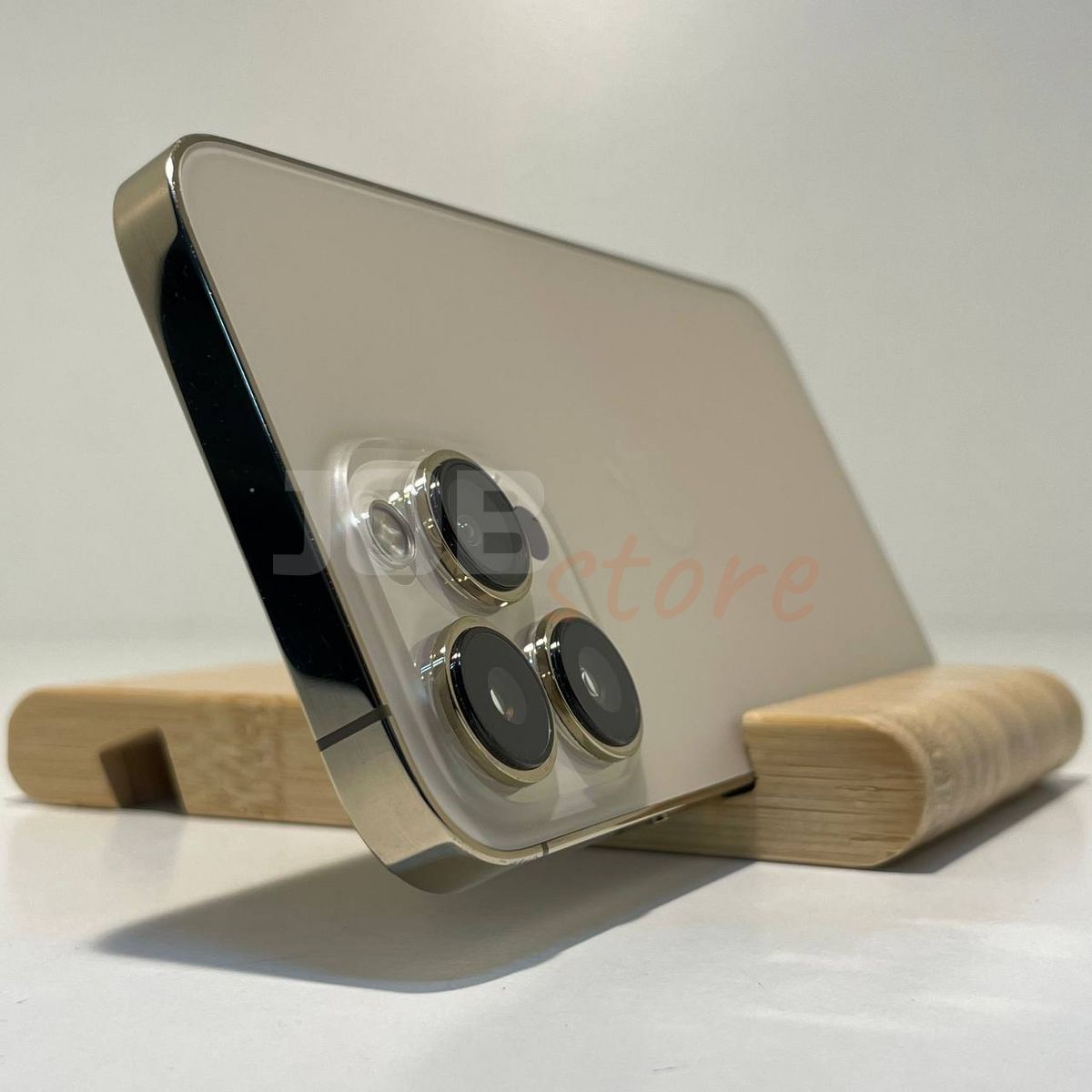 Б/У iPhone 13 Pro 256gb Gold 04165 фото