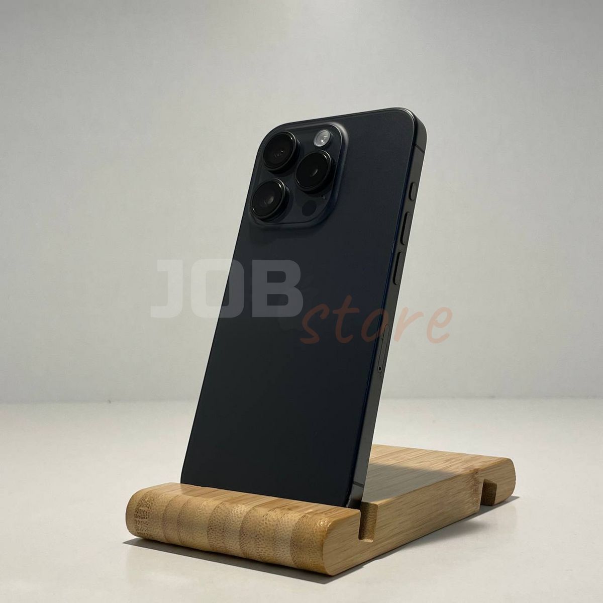 Б/У iPhone 15 Pro 128gb Black Titanium 37626 фото