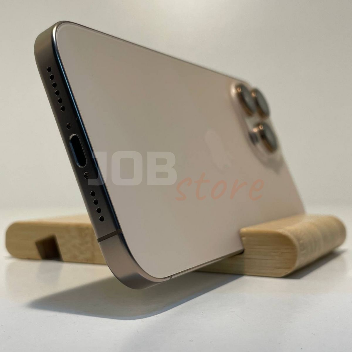 Б/У iPhone 16 Pro Max 256gb Desert Titanium 30447 фото