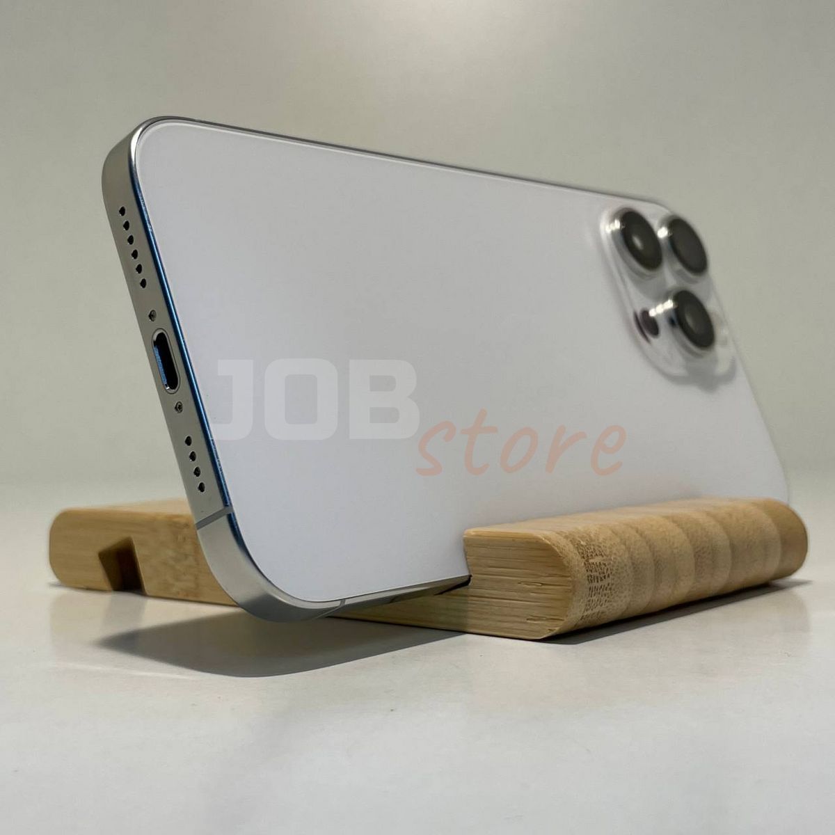 Б/У iPhone 16 Pro Max 256gb White Titanium 18689 фото