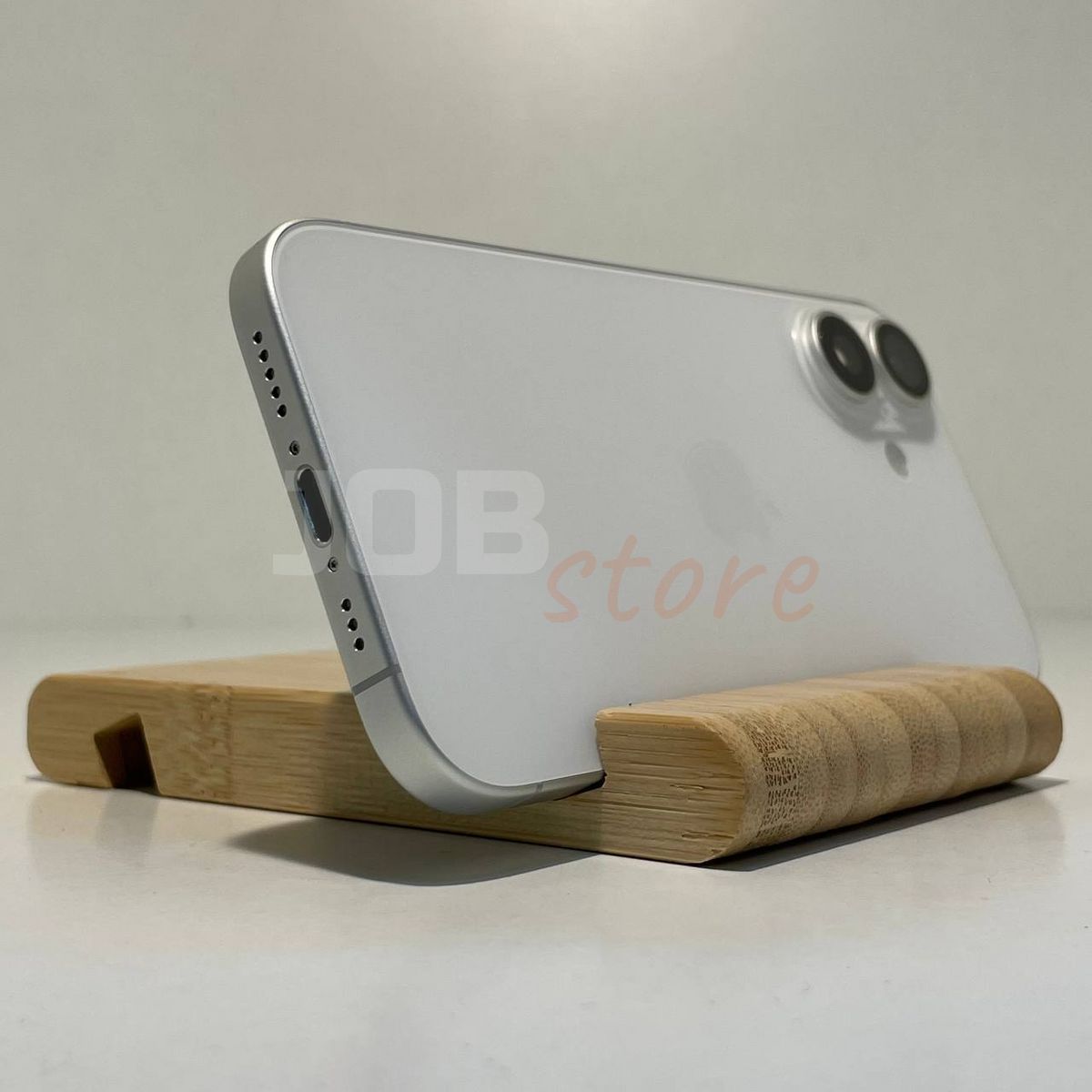 Б/У iPhone 16 128gb White 29395 фото