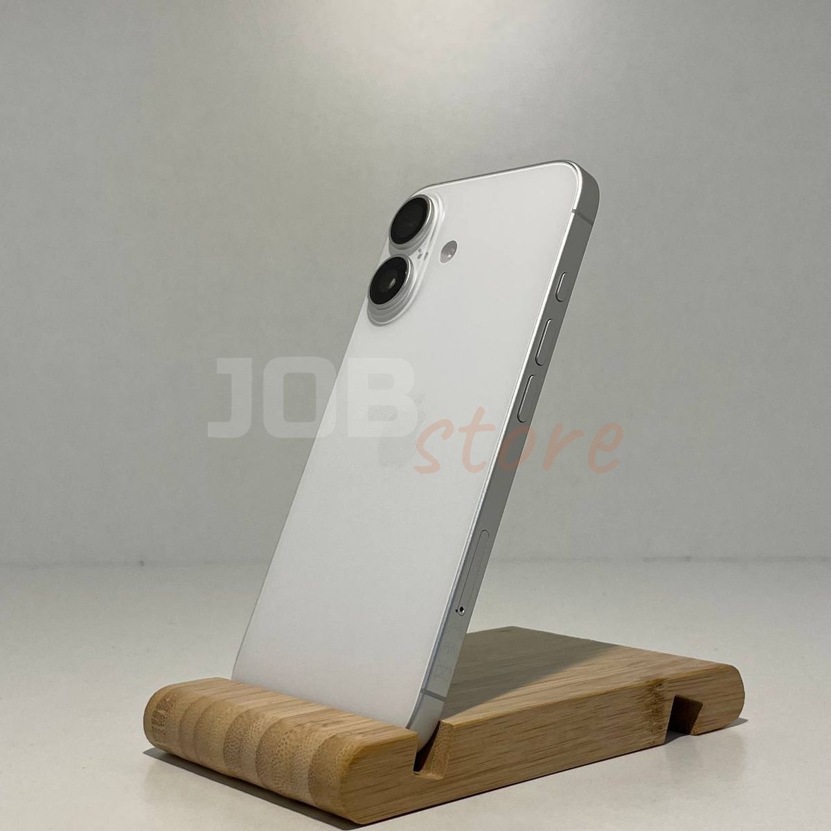 Б/У iPhone 16 128gb White 29395 фото