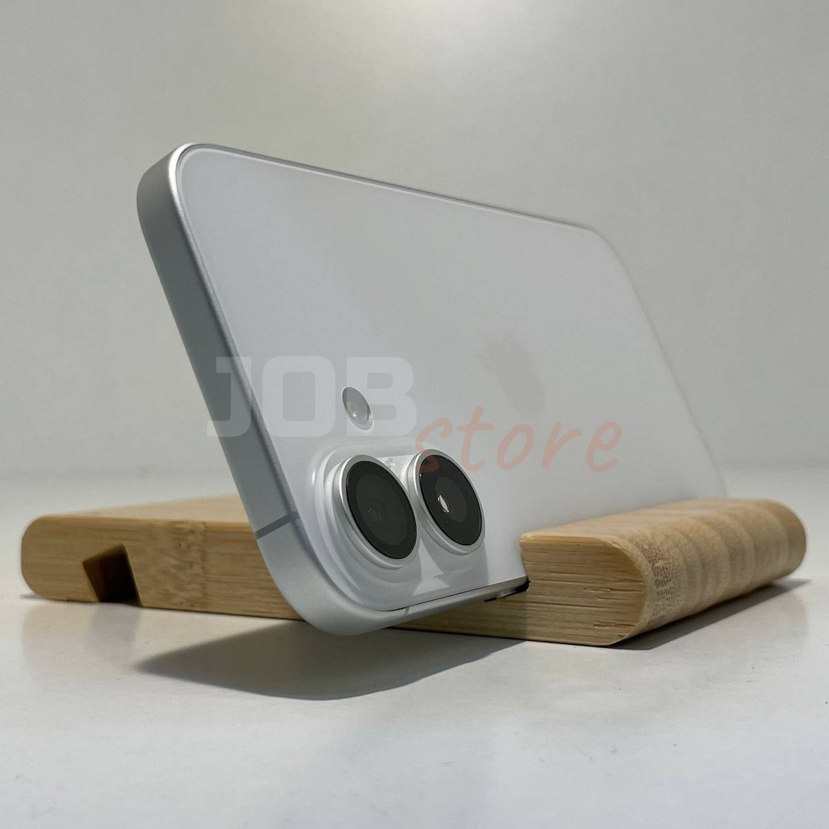 Б/У iPhone 16 128gb White 29395 фото
