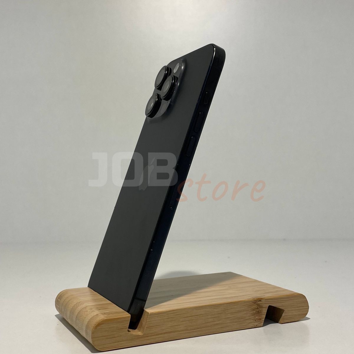 Б/У iPhone 16 Pro Max 256gb Black Titanium 44990 фото