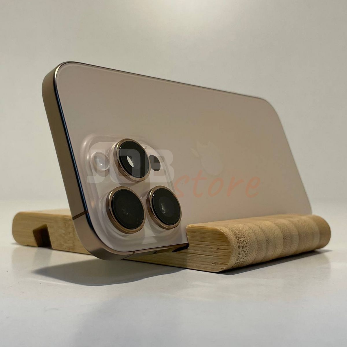 Б/У iPhone 16 Pro 512gb Desert Titanium 45879 фото
