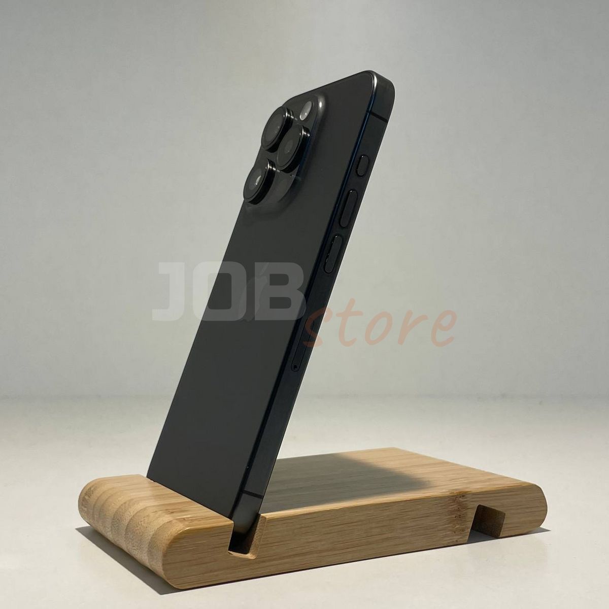 Б/У iPhone 15 Pro 256gb Black Titanium 46005 фото