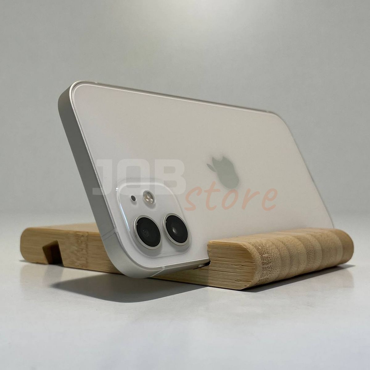 Б/У iPhone 12 128Gb White 00544 фото