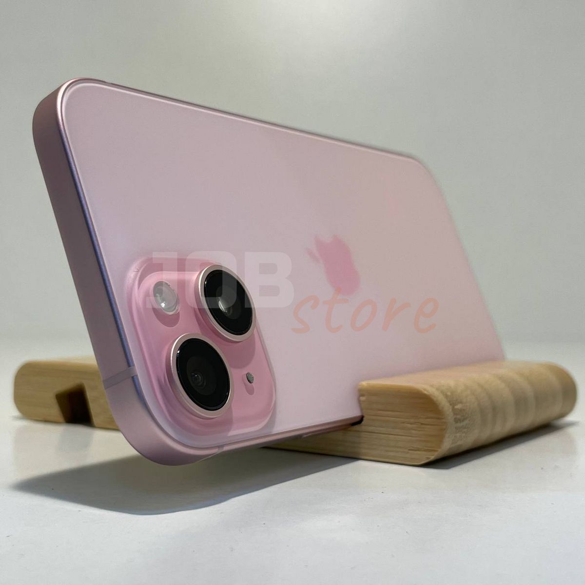 Б/У iPhone 15 128gb Pink 93786 фото